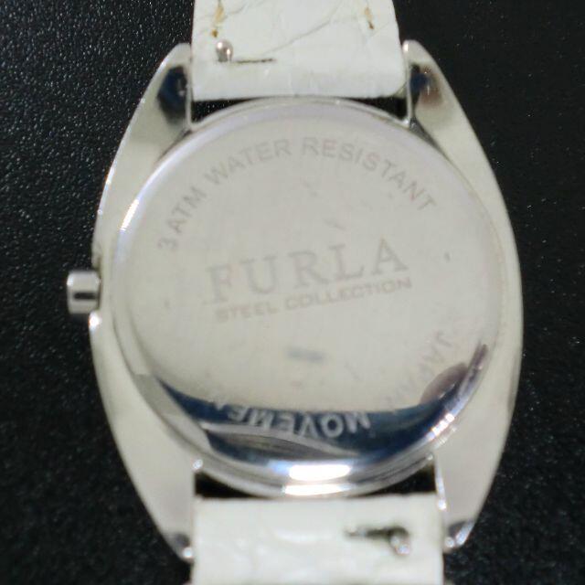 Furla(フルラ)の【稼働品】FURLA レディース腕時計 シルバー文字盤　ストーンベゼル レディースのファッション小物(腕時計)の商品写真