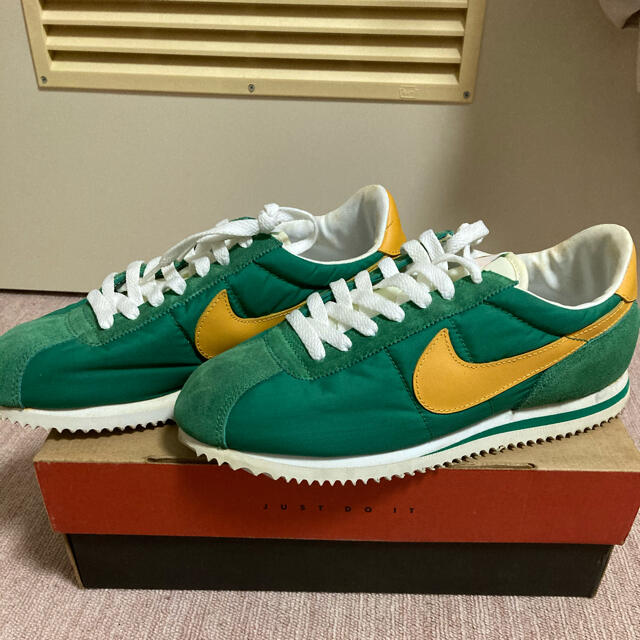 NIKE(ナイキ)の【97年製】美品！NIKE CORTEZ II （ナイキ コルテッツ2）26cm メンズの靴/シューズ(スニーカー)の商品写真