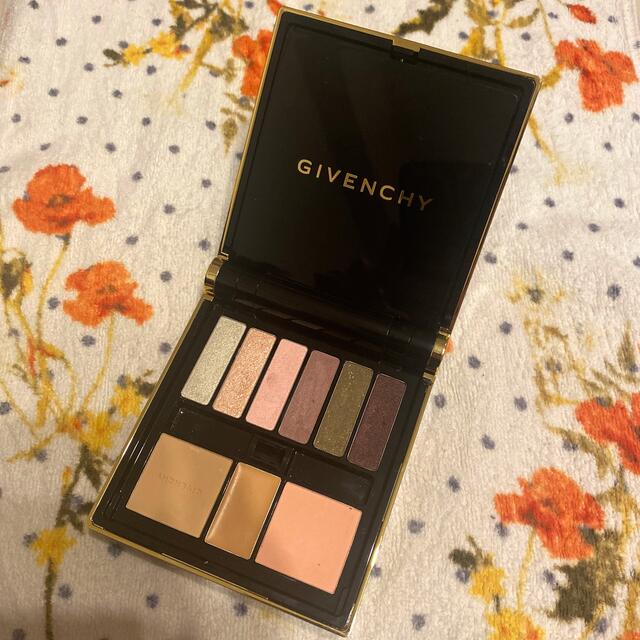 GIVENCHY(ジバンシィ)のGIVENCHY メイクボックス コスメ/美容のベースメイク/化粧品(アイシャドウ)の商品写真