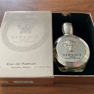 ヴェルサーチ(VERSACE)のヴェルサーチ エロス 香水 50ml(香水(女性用))