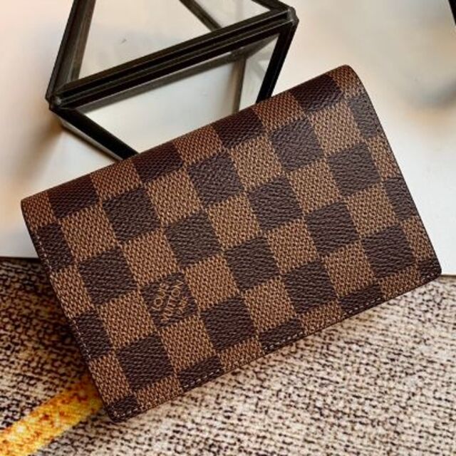 LOUIS VUITTON(ルイヴィトン)のルイヴィトンポルトフォイユ・ジュリエット折り財布 レディースのファッション小物(財布)の商品写真