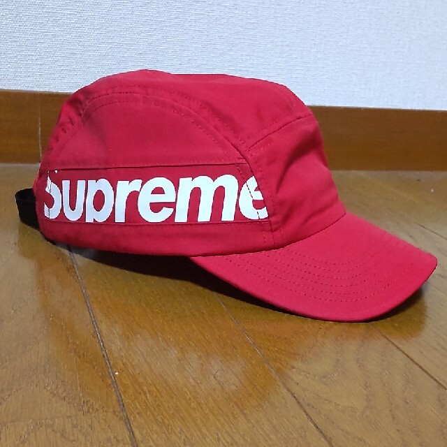 Supremeキャップ