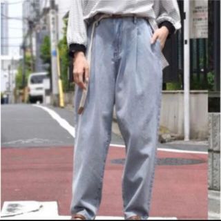 ダブルクローゼット(w closet)のゆんち様wcloset ヒモベルト付きハイウエストタックマムパンツ(デニム/ジーンズ)