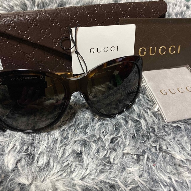 Gucci(グッチ)の［木金限定価格］GUCCI サングラス  レディースのファッション小物(サングラス/メガネ)の商品写真