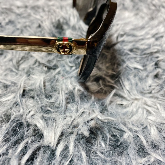 Gucci(グッチ)の［木金限定価格］GUCCI サングラス  レディースのファッション小物(サングラス/メガネ)の商品写真