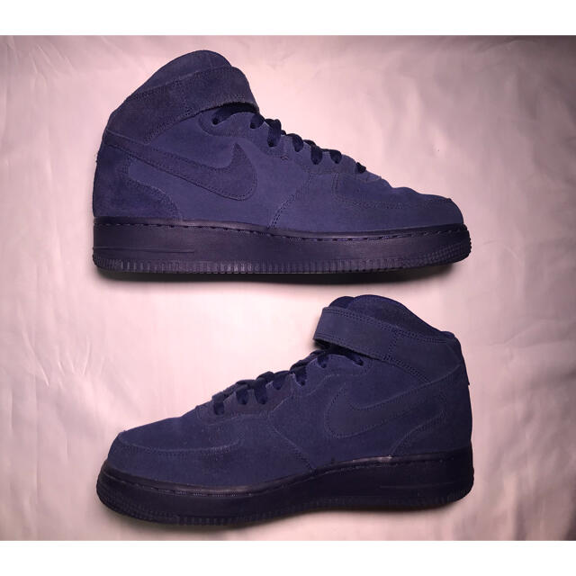 NIKE(ナイキ)のNIKE AIR FORCE 1 MID 07 SUEDE NAV 26.0cm メンズの靴/シューズ(スニーカー)の商品写真