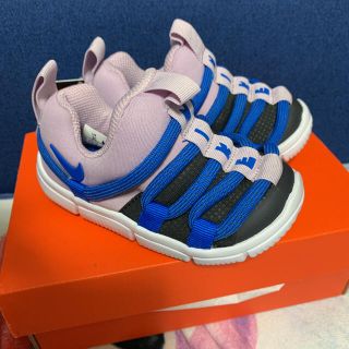 ナイキ(NIKE)の【新品】ナイキ　ノービス　ブルー　ピンク　12cm　(スニーカー)