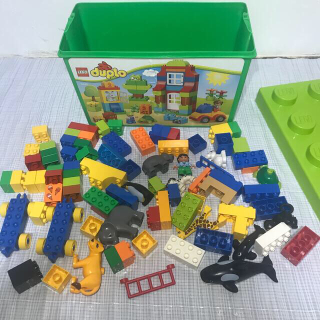 Lego(レゴ)の値下げ致しました！レゴ デュプロ みどりのコンテナスーパーデラックス 10580 キッズ/ベビー/マタニティのおもちゃ(積み木/ブロック)の商品写真