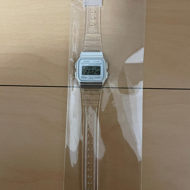 CASIO(カシオ)の日本未発売 カシオ CASIO スケルトン ホワイト クリア　チープカシオ メンズの時計(腕時計(デジタル))の商品写真