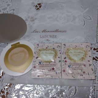 レメルヴェイユーズラデュレ(Les Merveilleuses LADUREE)のレ・メルヴェイユーズ ラデュレ サンプル 3点セット(ファンデーション)