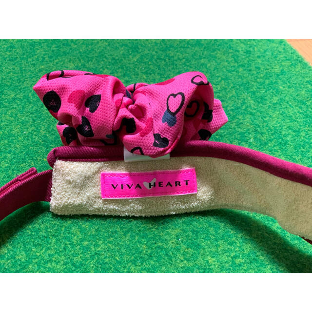 VIVA HEART(ビバハート)のビバハートサンバイザー  シュシュ付き スポーツ/アウトドアのゴルフ(ウエア)の商品写真