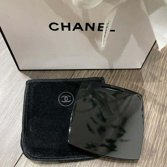 CHANEL(シャネル)のCHANEL コンパクトミラー レディースのファッション小物(ミラー)の商品写真