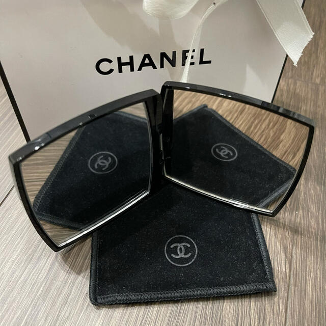 CHANEL(シャネル)のCHANEL コンパクトミラー レディースのファッション小物(ミラー)の商品写真