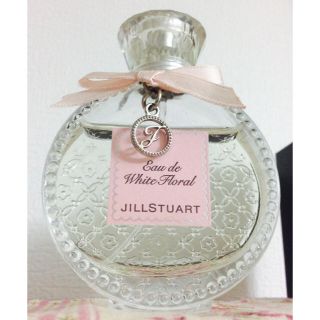 ジルスチュアート(JILLSTUART)のジル 香水 ホワイトフローラル (香水(女性用))