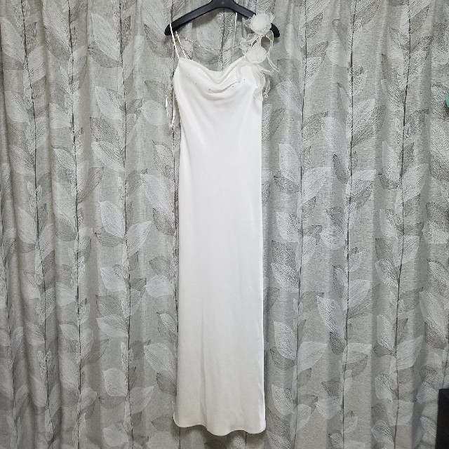 定価20,790円　ホワイトドレス　新品タグ付