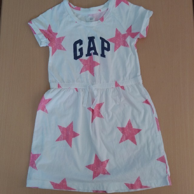 babyGAP(ベビーギャップ)のbabyGAP　ワンピース キッズ/ベビー/マタニティのキッズ服女の子用(90cm~)(ワンピース)の商品写真