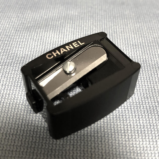 CHANEL(シャネル)のCHANEL ペンシルシャープナー コスメ/美容のベースメイク/化粧品(アイライナー)の商品写真