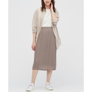 ユニクロ(UNIQLO)の（あいぼん様専用）ユニクロ　♪  （丈短め）シフォンプリーツナロースカート(ひざ丈スカート)