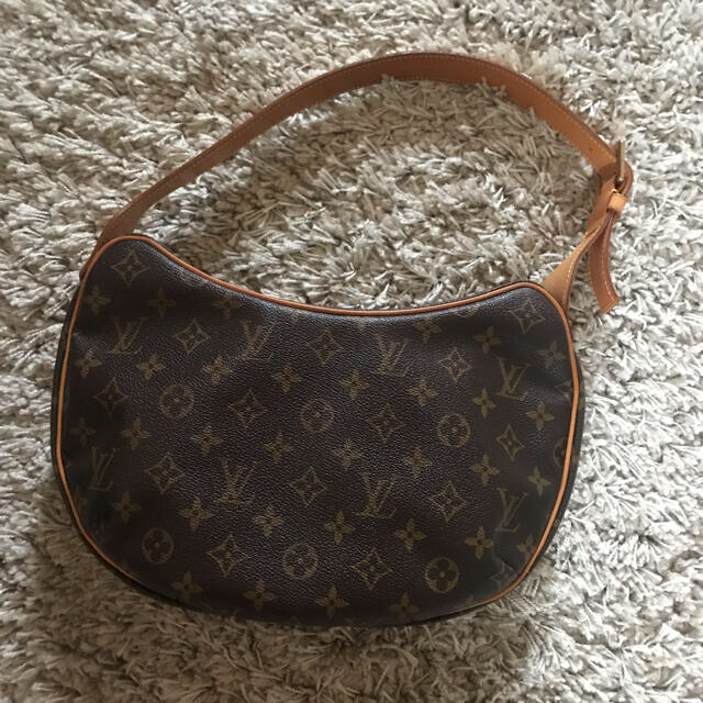 LOUIS VUITTON(ルイヴィトン)のルィヴィトンクロワッサン レディースのバッグ(ショルダーバッグ)の商品写真