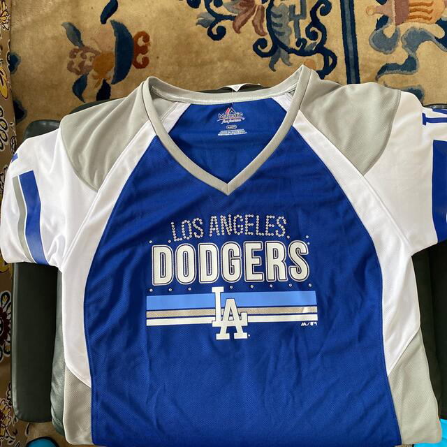 LOS ANGELES DODGERSのTシャツ　未使用品です。