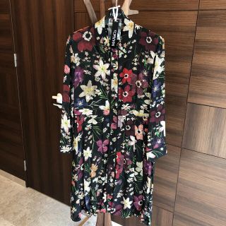 マックスアンドコー(Max & Co.)のとても美品です♡max&co ワンピース 花柄 タグ付き 40(ひざ丈ワンピース)