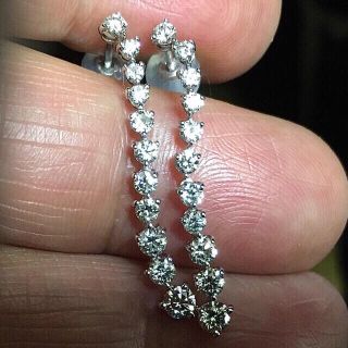 デビアス(DE BEERS)の大赤字処分！デビアスダイヤ　1ct　優雅に揺れるピアス K18WG 鑑別付(ピアス)