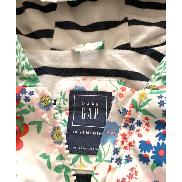 babyGAP(ベビーギャップ)のbaby gap くま耳　ウィンドブレーカー  パーカー　ジャンパー キッズ/ベビー/マタニティのベビー服(~85cm)(ジャケット/コート)の商品写真