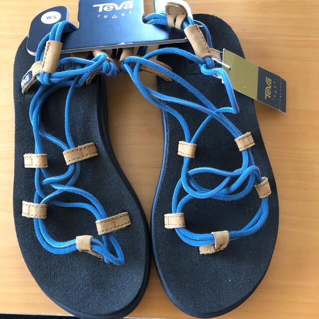 Teva(テバ)のteva  VOYA INFINITY 22cm ネイビー　新品 レディースの靴/シューズ(サンダル)の商品写真