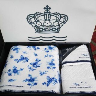 ロイヤルコペンハーゲン(ROYAL COPENHAGEN)の箱なし。お値下げしました！ロイヤルコペンハーゲン バスタオルセット(タオル/バス用品)