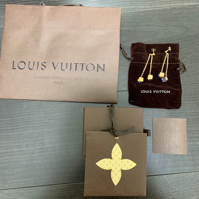 LOUIS VUITTON(ルイヴィトン)のLOUIS VUITTONピアス レディースのアクセサリー(ピアス)の商品写真