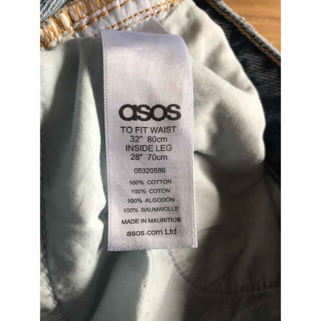 asos(エイソス)の新品タグ付き　asos DENIM ダメージジーンズ レディースのパンツ(デニム/ジーンズ)の商品写真