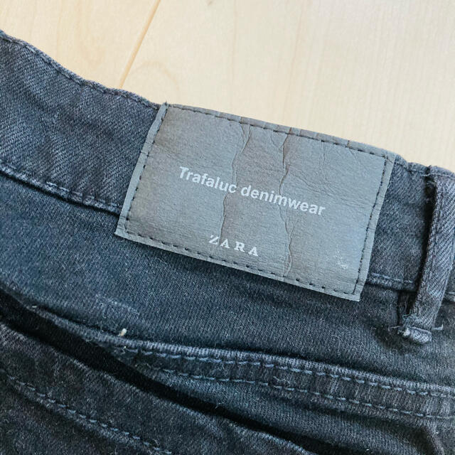 ZARA(ザラ)のZARA  スキニーパンツ　ブラック　サイズ36 レディースのパンツ(スキニーパンツ)の商品写真