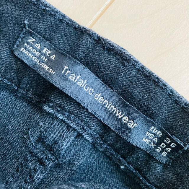 ZARA(ザラ)のZARA  スキニーパンツ　ブラック　サイズ36 レディースのパンツ(スキニーパンツ)の商品写真