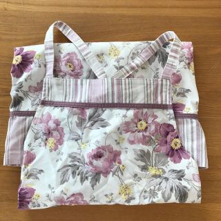 ローラアシュレイ(LAURA ASHLEY)の新品未使用 ローラアシュレイ エプロン(収納/キッチン雑貨)