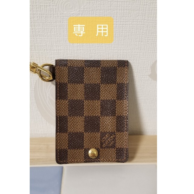 LOUIS VUITTON(ルイヴィトン)のルイヴィトンLouis Vuittonパスケース&ネックストラップ美品 レディースのファッション小物(名刺入れ/定期入れ)の商品写真