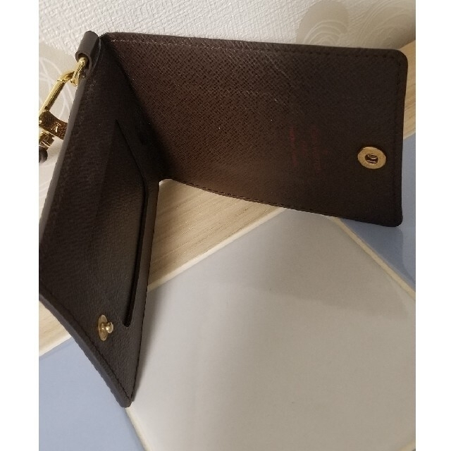 LOUIS VUITTON(ルイヴィトン)のルイヴィトンLouis Vuittonパスケース&ネックストラップ美品 レディースのファッション小物(名刺入れ/定期入れ)の商品写真