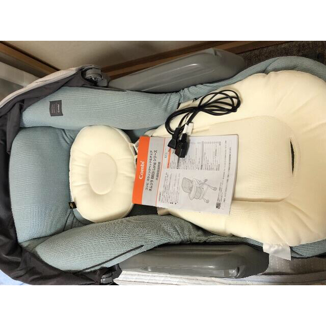 【訳あり】ベビー家具/寝具/室内用品combi コンビスウィングベッド&チェアネムリラ AUTO SWING