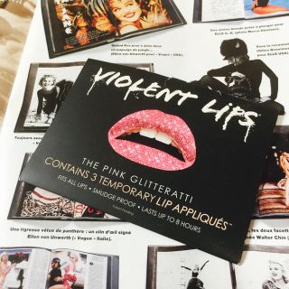 VIOLENT LIPS♡PINK GLITTER(衣装)