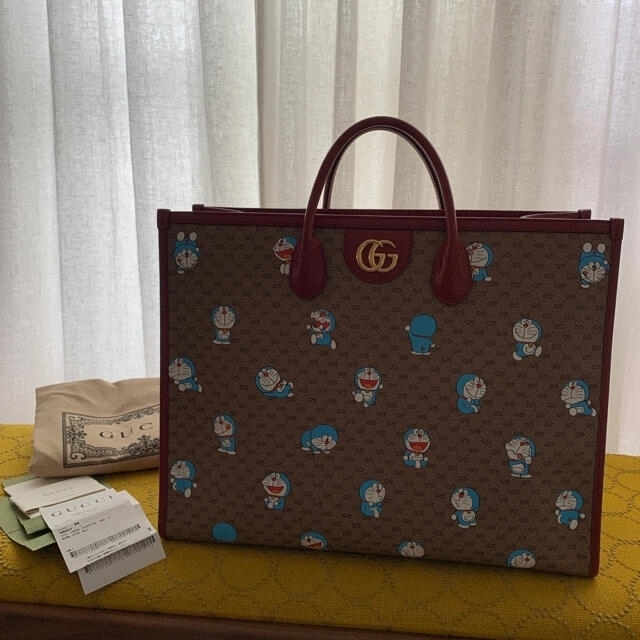 Gucci(グッチ)の本物 美品 グッチ ドラえもん 限定トート レディースのバッグ(トートバッグ)の商品写真