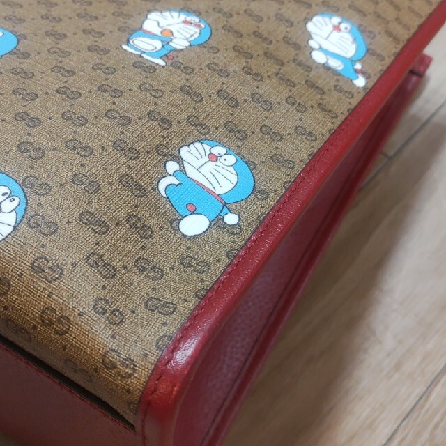 Gucci(グッチ)の本物 美品 グッチ ドラえもん 限定トート レディースのバッグ(トートバッグ)の商品写真