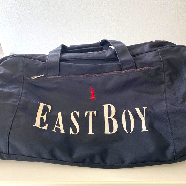 EASTBOY(イーストボーイ)のEASTBOY ドラム型バッグ　約30×63センチ レディースのバッグ(ボストンバッグ)の商品写真