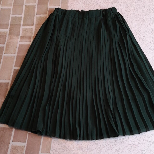 まうむ様スカート2点セット★プリーツ☆モスグリーン レディースのスカート(ひざ丈スカート)の商品写真