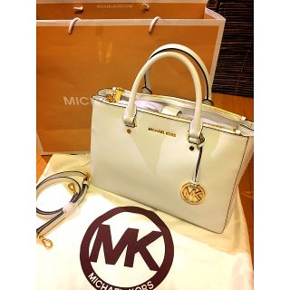 マイケルコース(Michael Kors)のMICHAEL KORS WHITE BAG(トートバッグ)