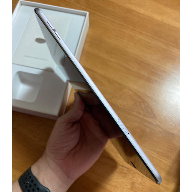 Apple(アップル)の値下げiPad mini4 64gb SIMフリー Wi-Fi+Cellular スマホ/家電/カメラのPC/タブレット(タブレット)の商品写真