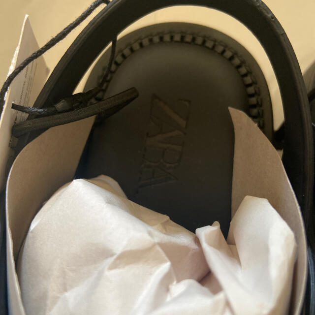 ZARA(ザラ)のzaraフラットケージサンダル36サイズ新品タグ付き レディースの靴/シューズ(サンダル)の商品写真