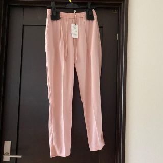 yori サテンスティックパンツ 2021 ピンク 36の通販 by mai's shop|ラクマ