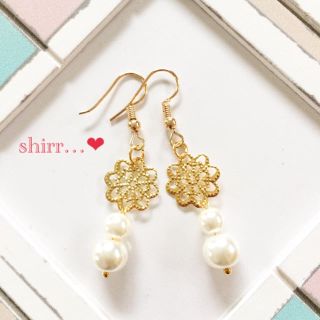 shirr…❤︎秋冬ピアス❤︎即購入ok(ピアス)