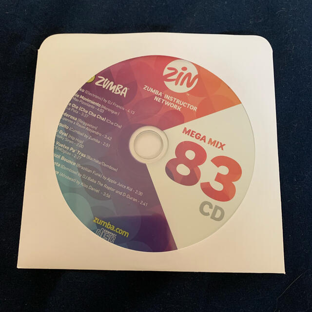 Zumba(ズンバ)のZUMBA CD MEGA 83 NEW エンタメ/ホビーのDVD/ブルーレイ(スポーツ/フィットネス)の商品写真
