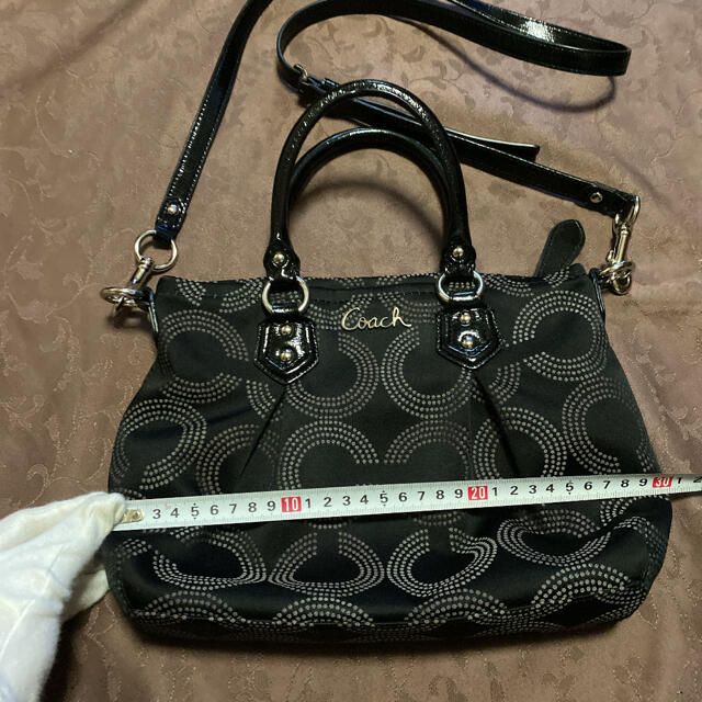 COACH(コーチ)のコーチ　2way  ブラック　美品　専用 レディースのバッグ(ショルダーバッグ)の商品写真