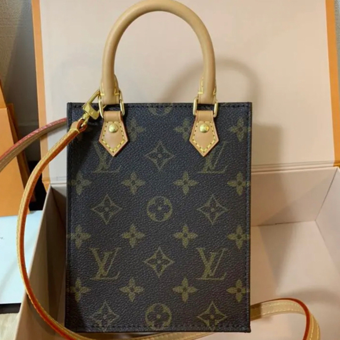 ルイヴィトン　LV ペティットサックプラ モノグラム　プチバッグ